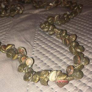 Natural ocean seashell boho handmade one-of-a-kind glossy 16” necklace NEW